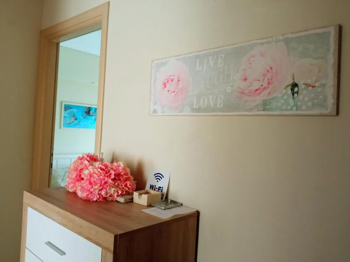 Tzikas Apartments Salonicco