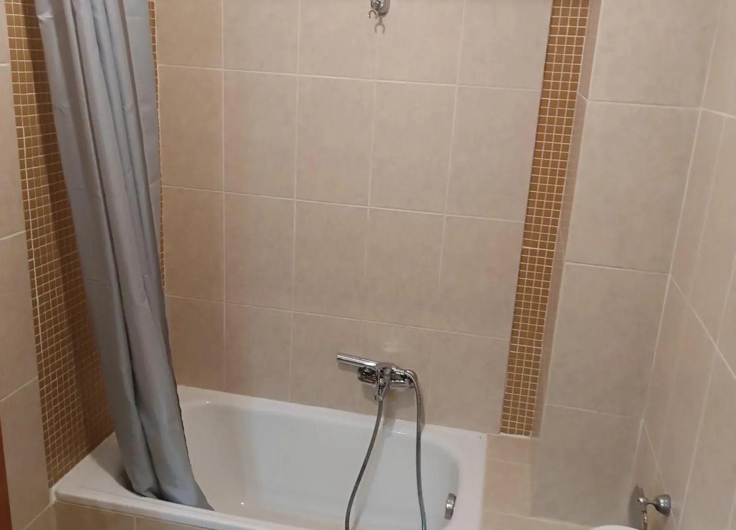 Tzikas Apartments Salonicco