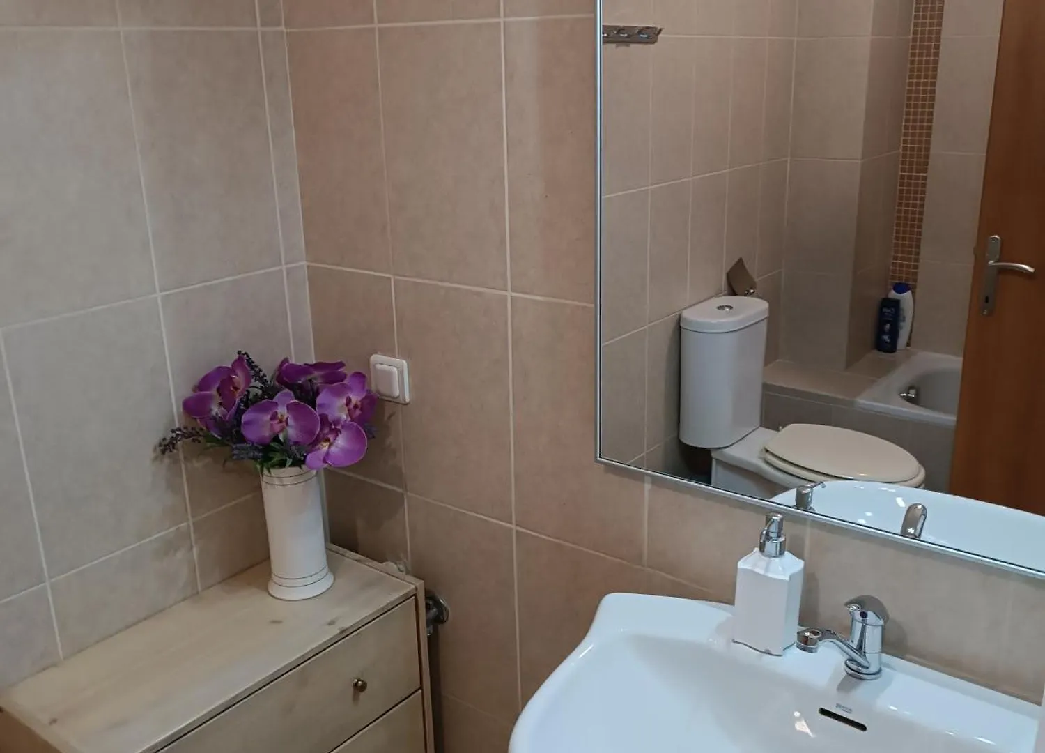 Tzikas Apartments Salonicco
